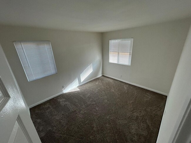 Building Photo - Remodeled 3 Bedroom 2 bath House with Backyard