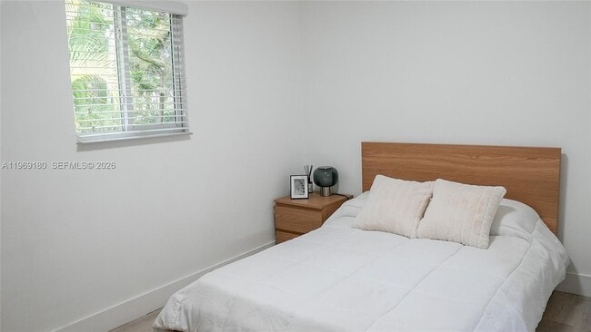 Building Photo - 3010 NW 1st Ave