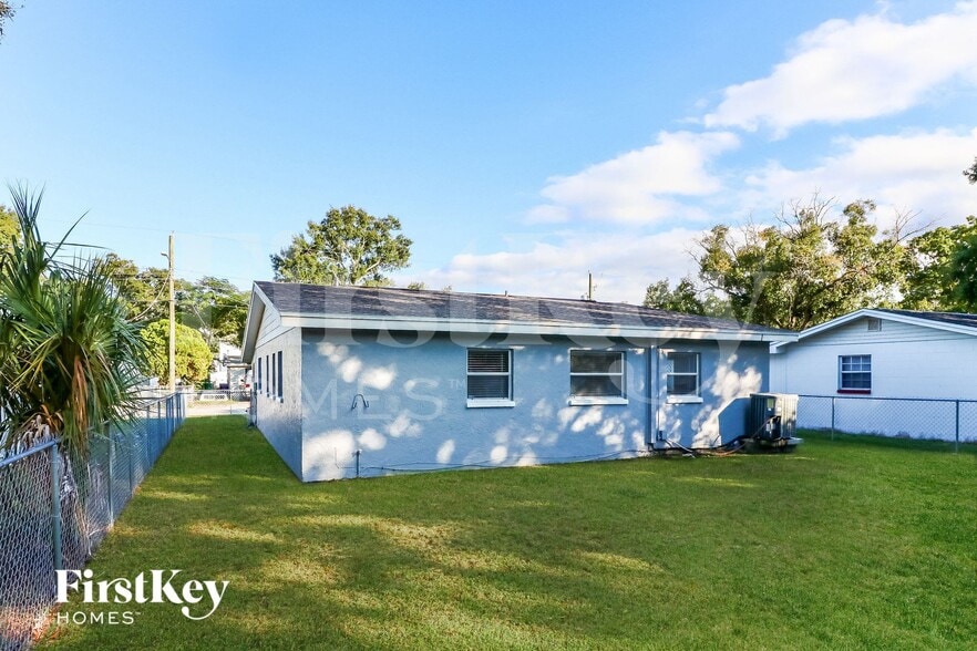 Building Photo - 6807 S Cortez Ave