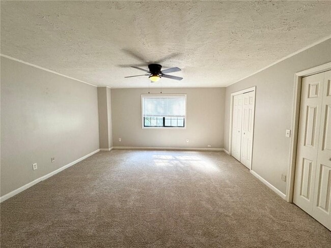 Building Photo - 4991 Sugar Creek Dr