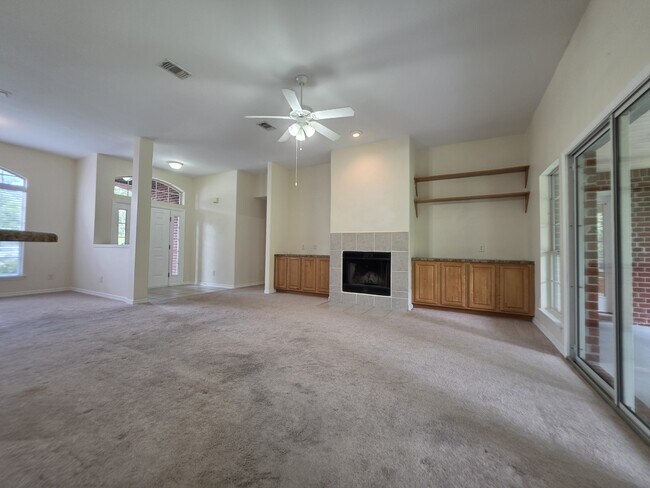 Building Photo - 1665 Village Pkwy