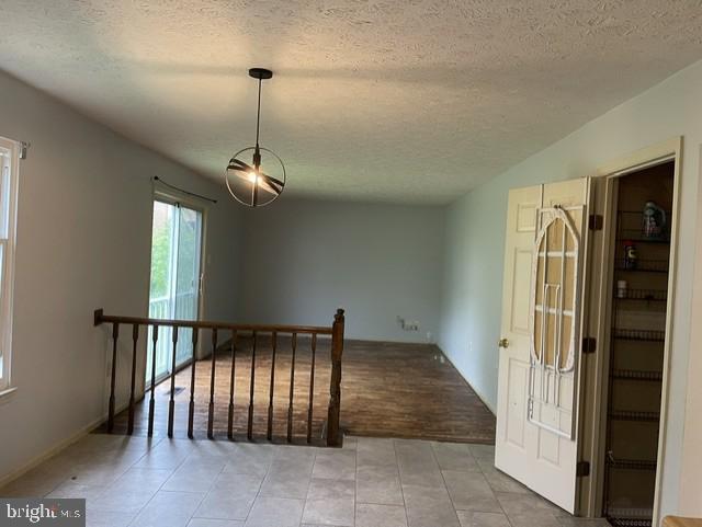 Building Photo - 8583 Wheatfield Way