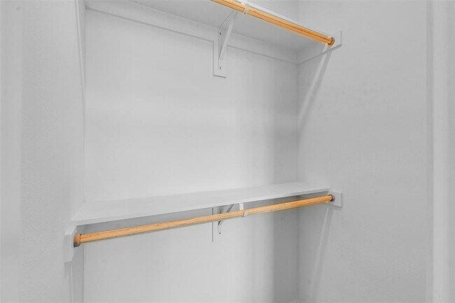 Building Photo - 1527A Crossbar Dr