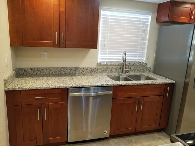 Building Photo - 182 Ulster Ln