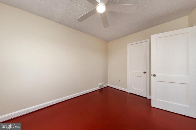 Building Photo - 548 Foxhall Pl SE