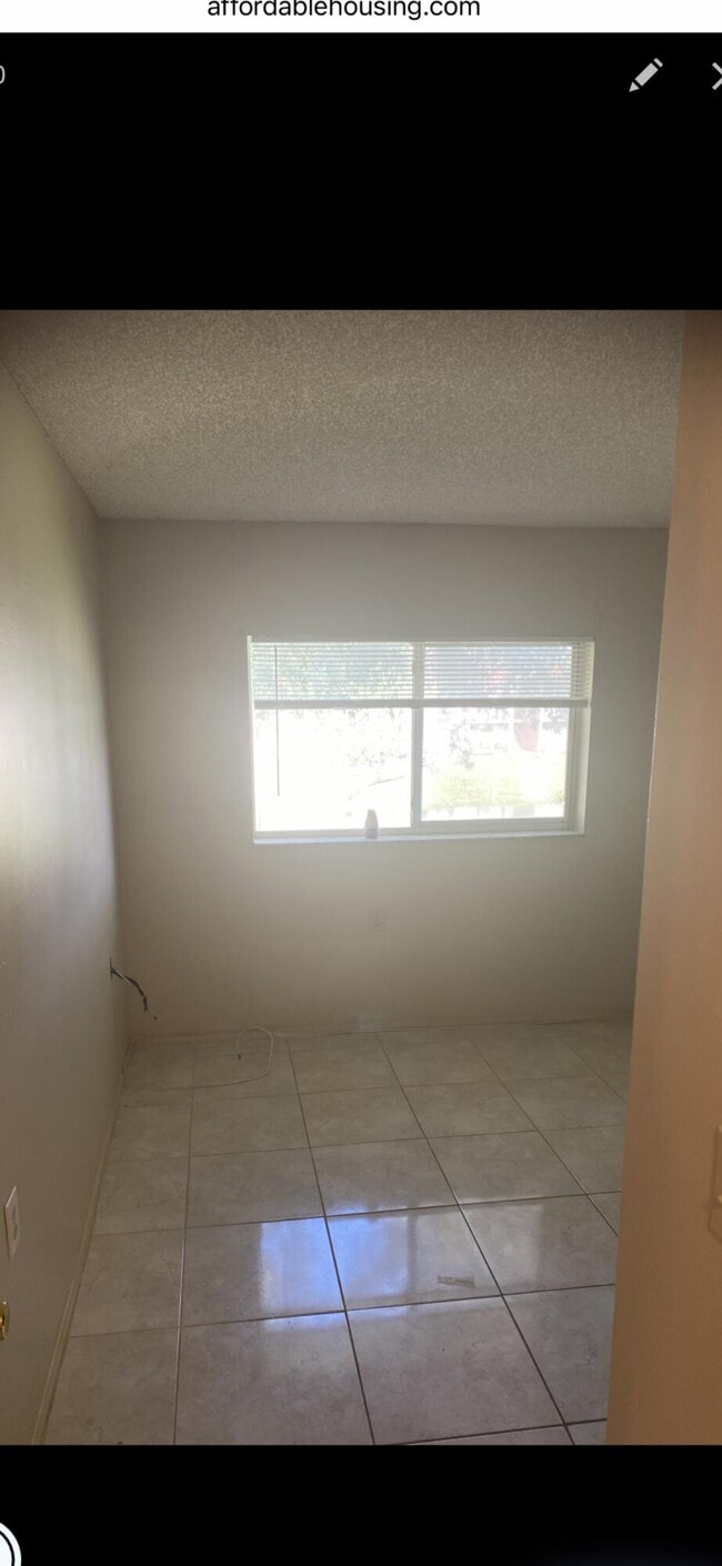 Building Photo - 1127 Lake Terry Dr