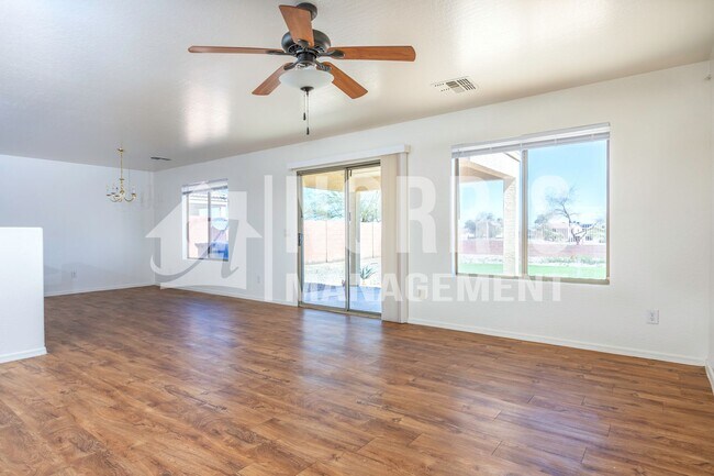 Building Photo - Spacious Home in Magic Ranch in Florence