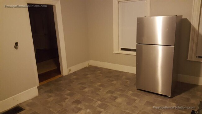 Building Photo - 16 Central Ave