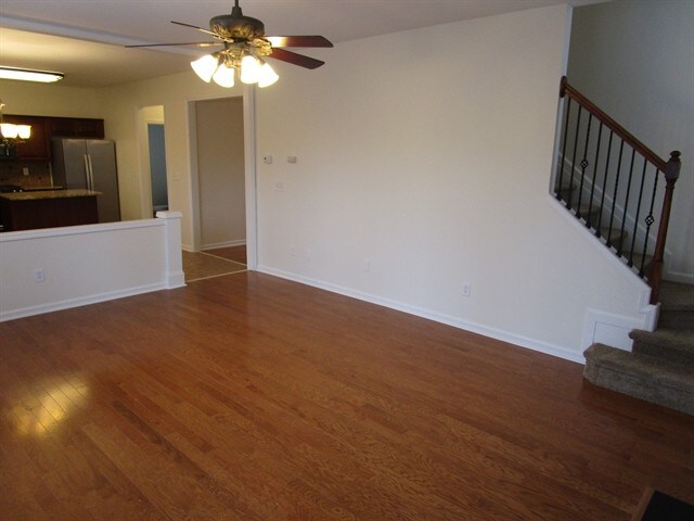 Building Photo - 809 Plaintain Dr