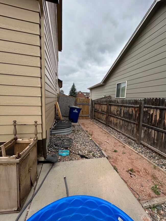 Building Photo - 7368 Prythania Park Dr