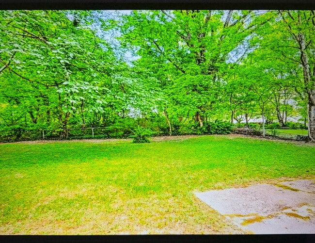 Building Photo - 3400 Hallbrook St