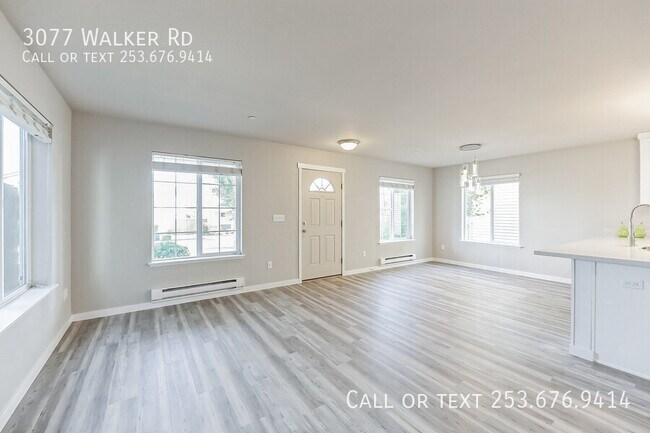 Building Photo - 3077 Walker Rd