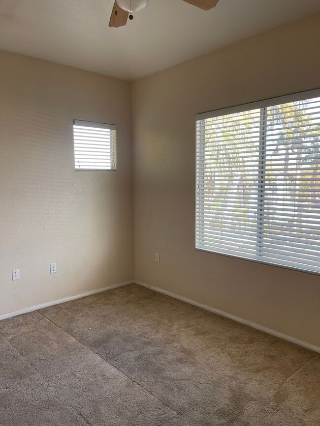 Building Photo - 3395 Cactus Shadow St