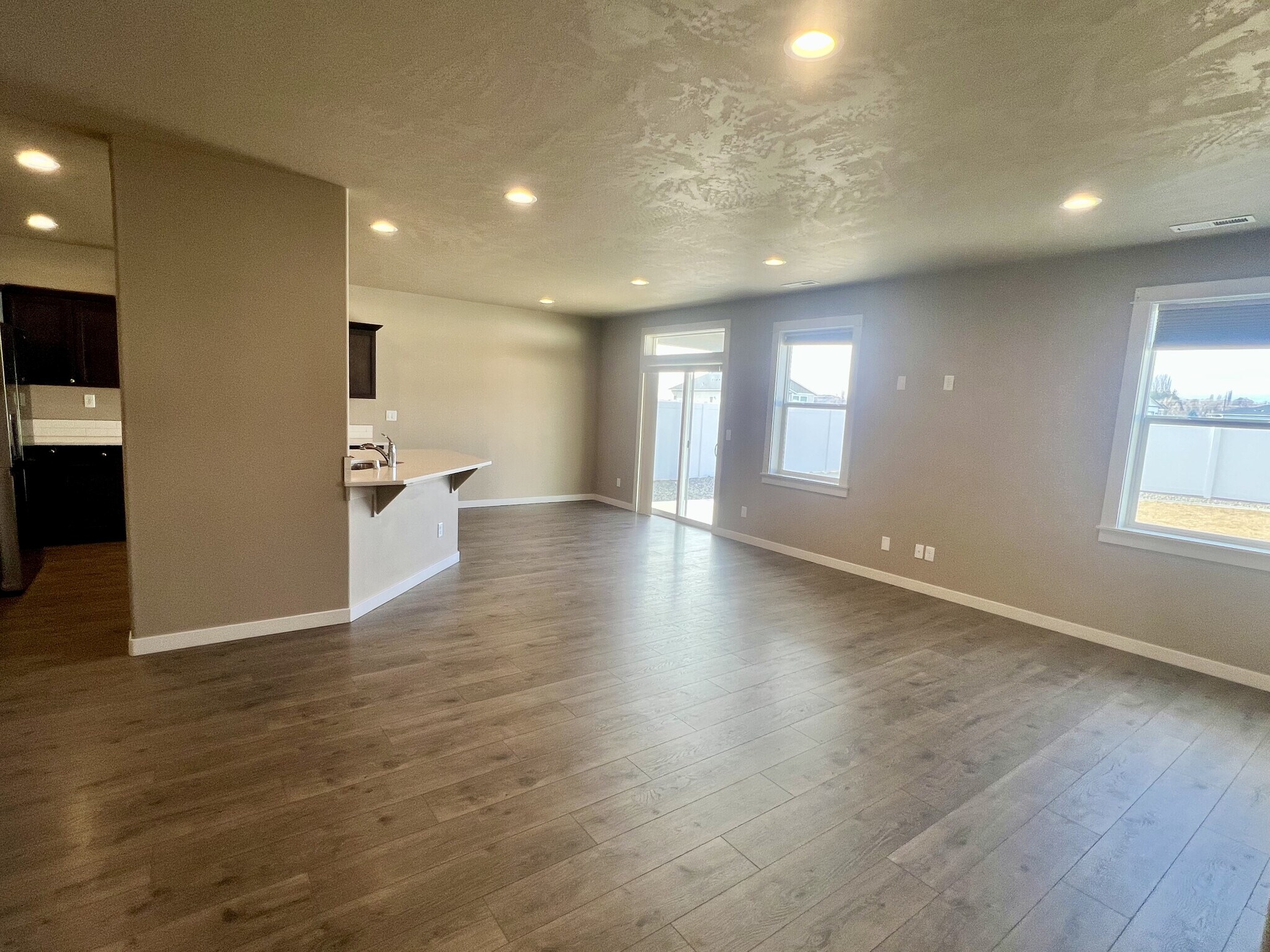 Building Photo - 2395 Chelan St