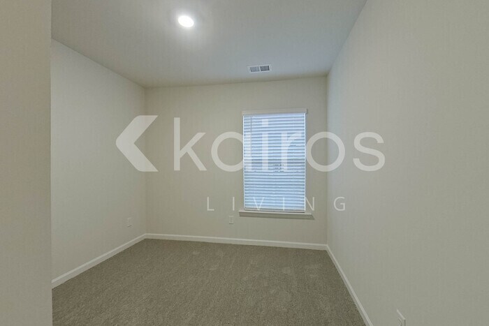 Building Photo - 2179 Banyon Cir