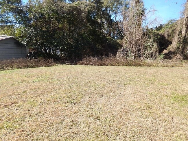 Building Photo - 725 W Washington St