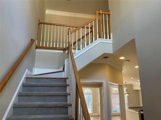 Building Photo - 6193 Spalding Dr