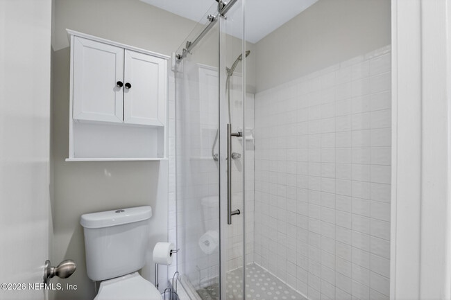 Building Photo - 7701 Baymeadows Cir W