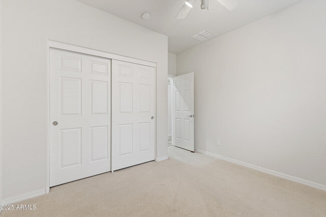 Building Photo - 10831 E Sylvan Ave