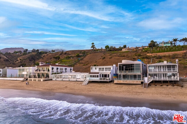 Building Photo - 21938 Pacific Coast Hwy