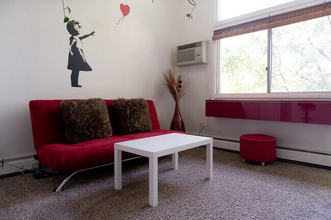 Building Photo - Cozy 1B/1B Condo off Canyon in Downtown Boulder - Available May 8!