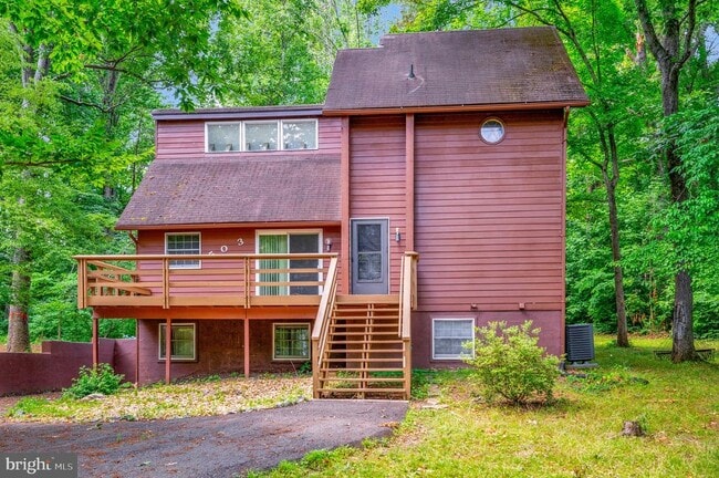 Building Photo - 503 Harrison Cir