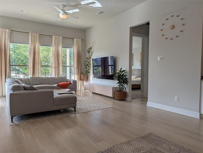 Building Photo - 125 Whistling Willow Dr