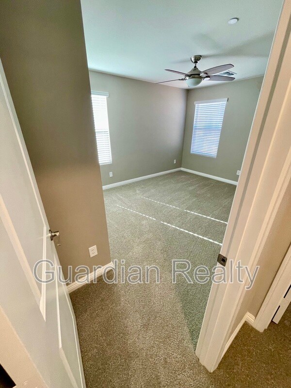 Building Photo - 3189 Brynley Ave