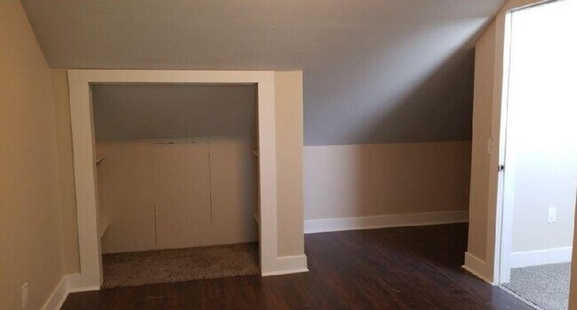 Building Photo - Beautiful Home Ready for Move-in