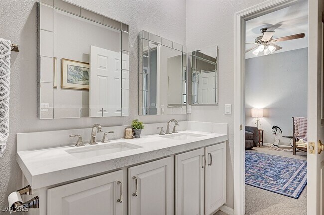 Building Photo - 10249 Wisteria Hills Ct
