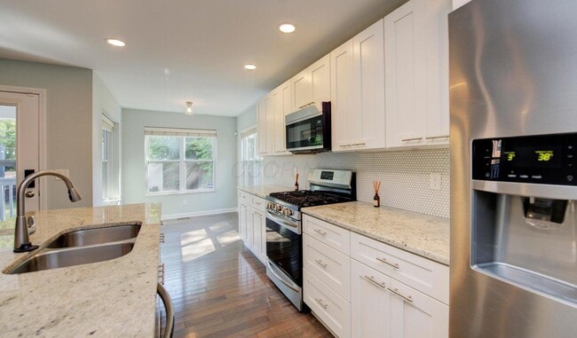 Building Photo - 1455 Franklin Ave