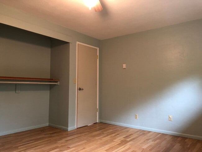 Building Photo - Beautiful Two-Bedroom Home With Large Bonus Room