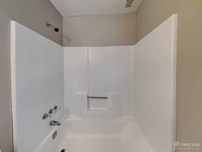 Building Photo - 4107 Sweet Water Ln