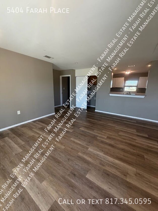 Building Photo - 5404 Farah Pl