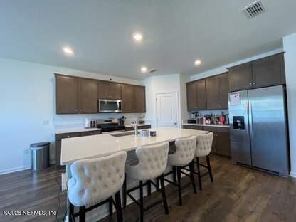 Building Photo - 14185 Epply Dr