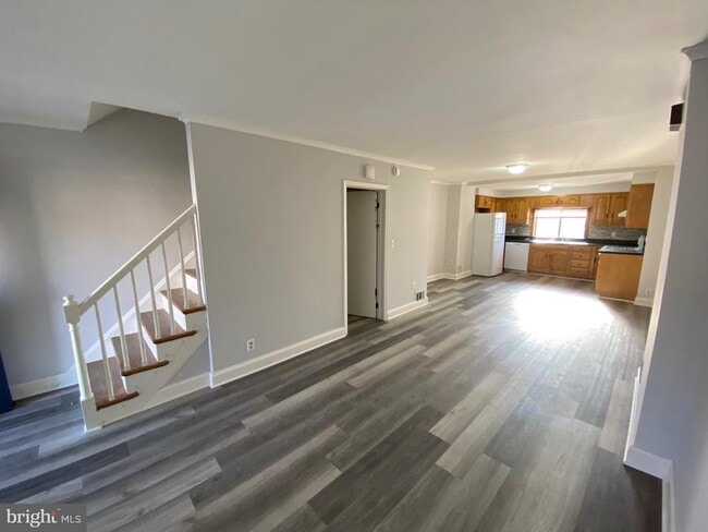 Building Photo - 338 Gusryan St