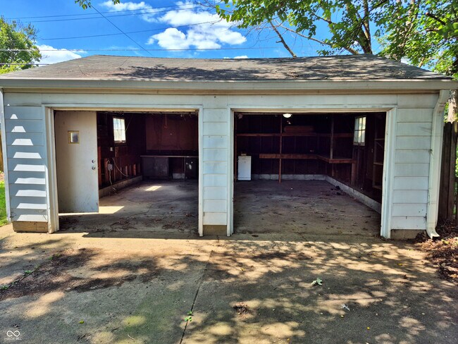 Building Photo - 1126 Allison Ave