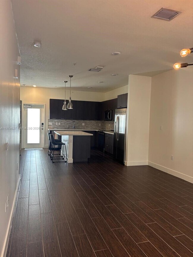 Building Photo - 4700 NW 84th Ave