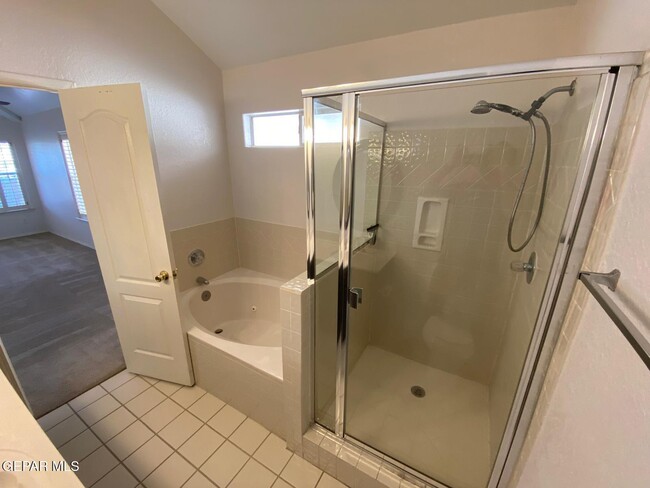 Building Photo - 715 Espada Dr