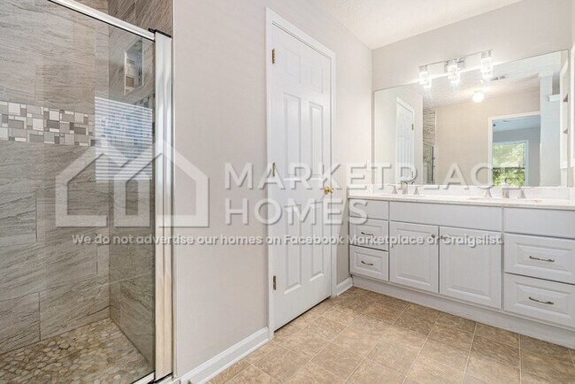 Building Photo - 1576 Thornwick Trace