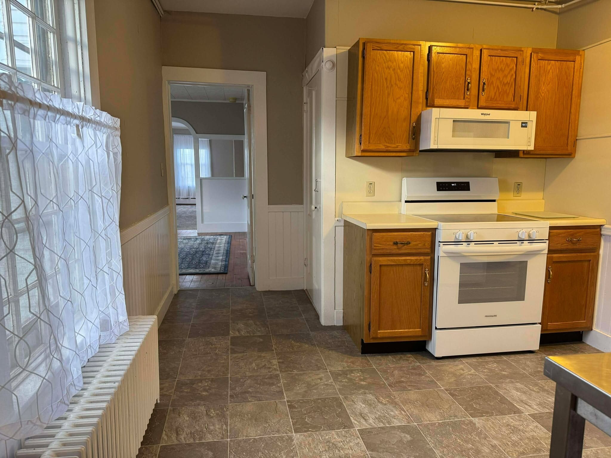 Building Photo - 115 Main St