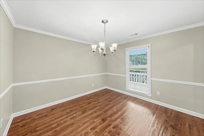 Building Photo - 4352 Lakeside Hills Way NE