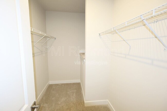 Building Photo - 2854 Calgary Ln
