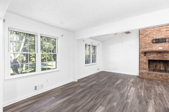 Building Photo - 1285 Coronada Dr