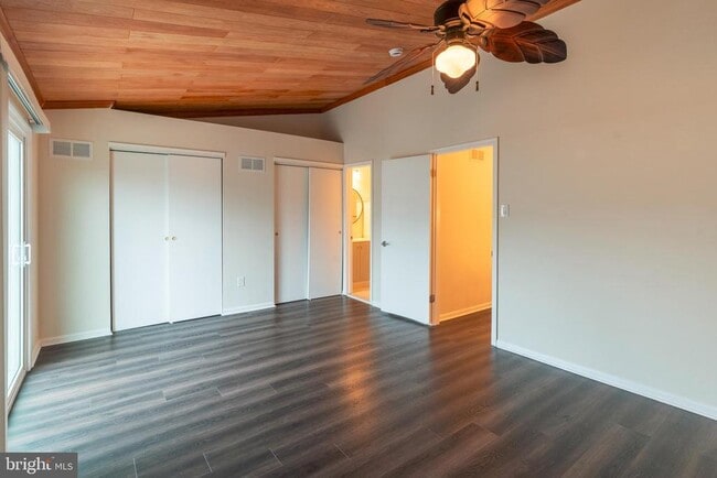 Building Photo - 308 Wayne Ct