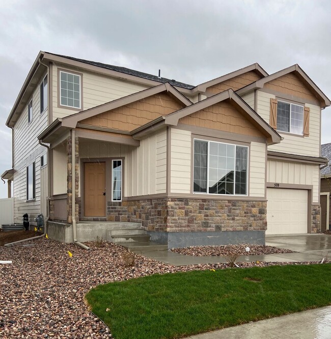 Building Photo - 570 Lapis Pl