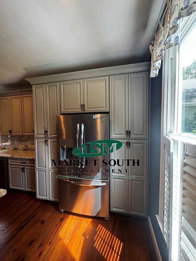 Building Photo - RARE SKIDAWAY ISLAND RENTAL IN SOUTH HARBOR- APPOINTMENT NEEDED TO VIEW!
