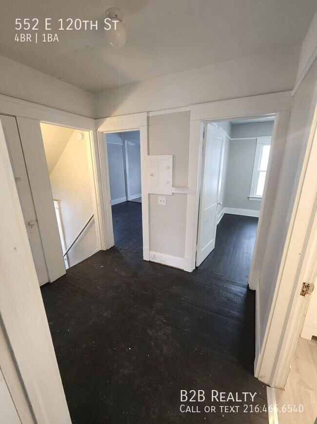 Building Photo - 552 E 120th St