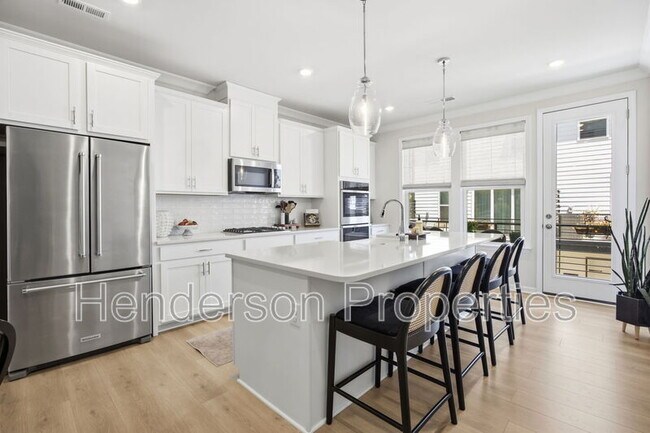 Building Photo - 3008 Oak Landing Dr