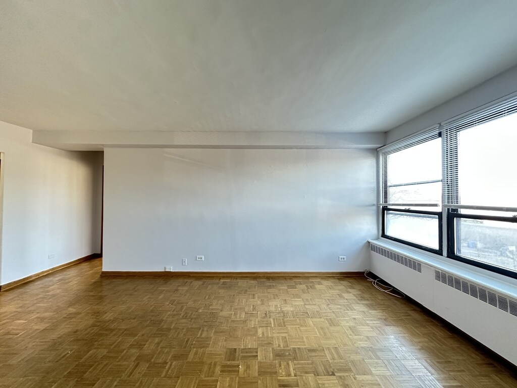 Building Photo - 4180 N Marine Dr